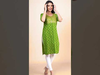 Printed Kurti for Women – Green Floral Print Straight Kurti with 3/4 Sleeves